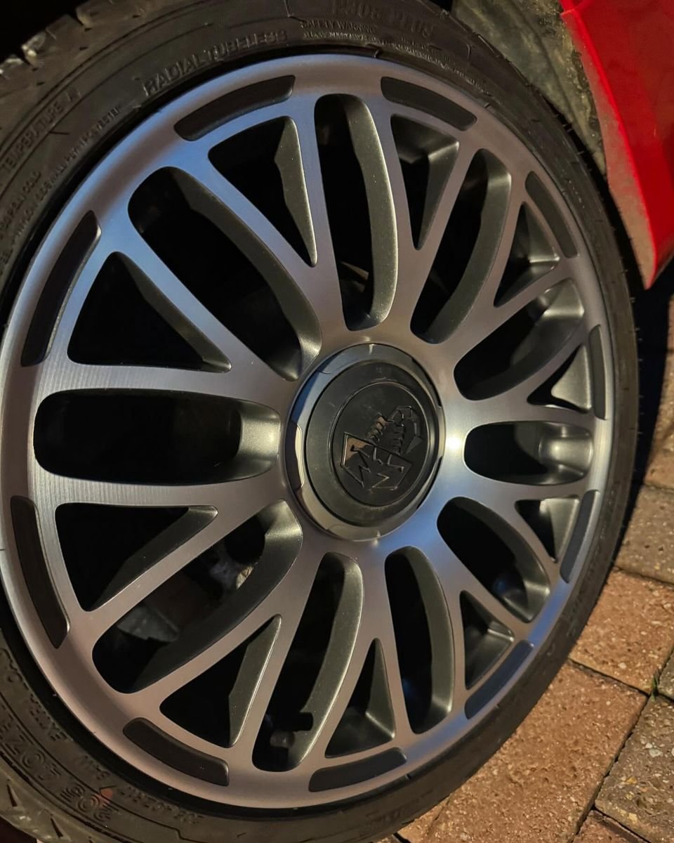 Refurbished alloy wheel by Triple R Paintworx