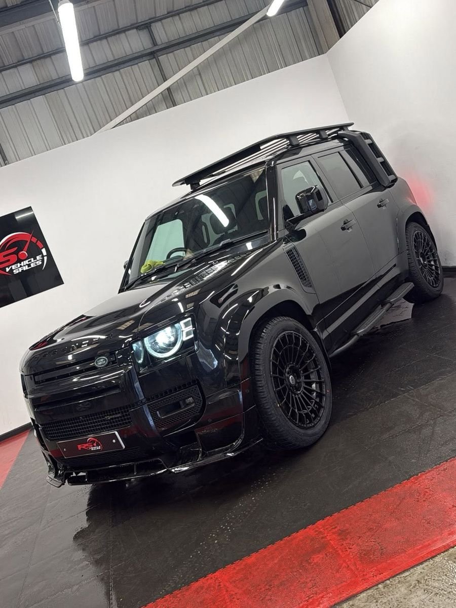 Gloss black Land Rover Defender